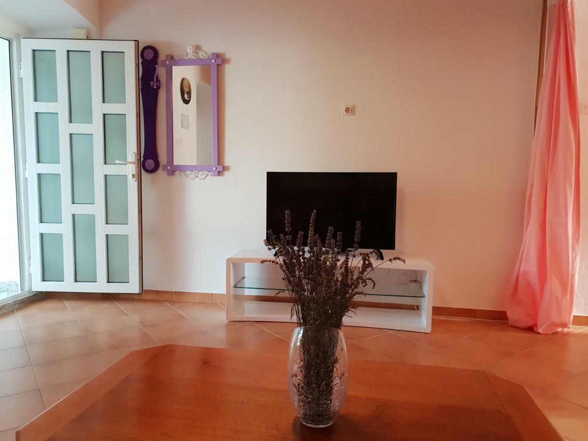 Lavanda Punat Lejlighed Eksteriør billede